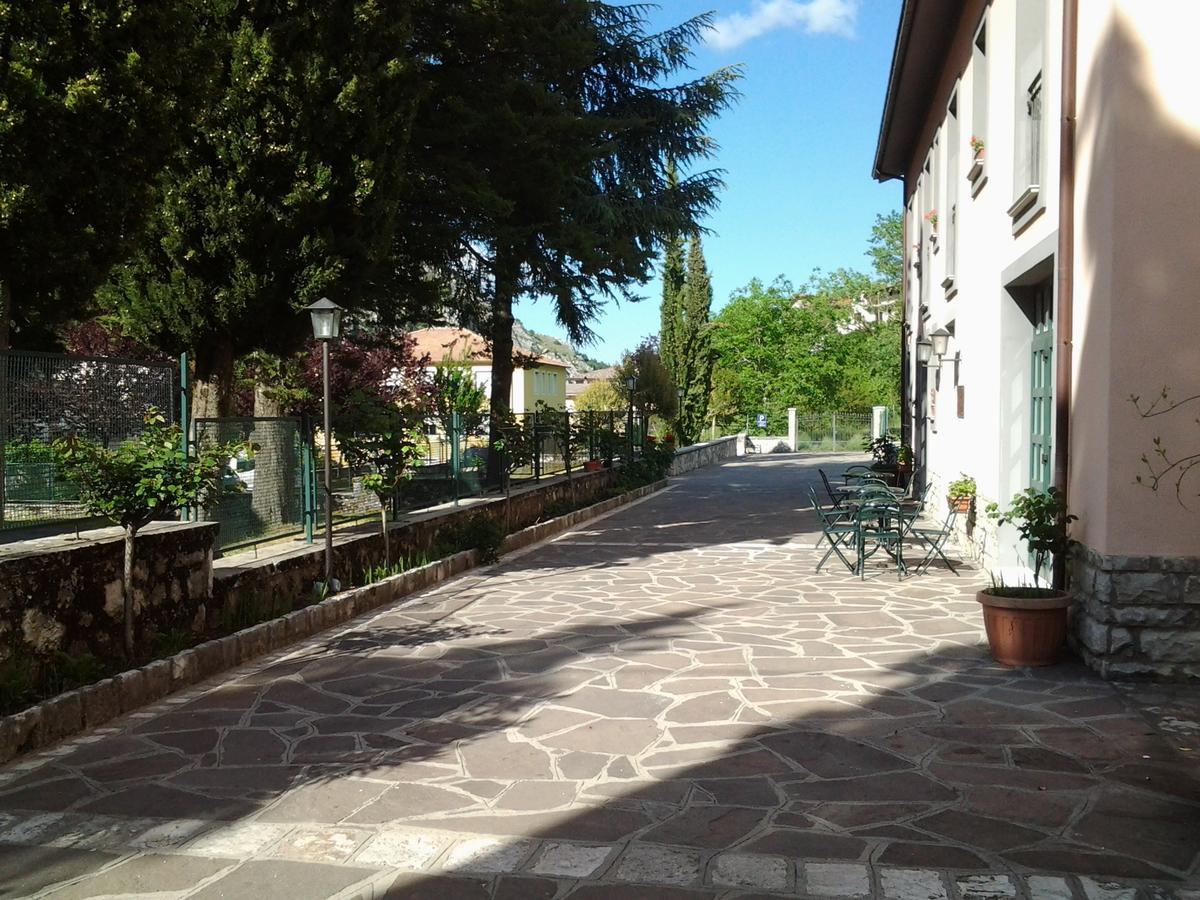 Casale Maginulfo Hotel Roccamandolfi Ngoại thất bức ảnh