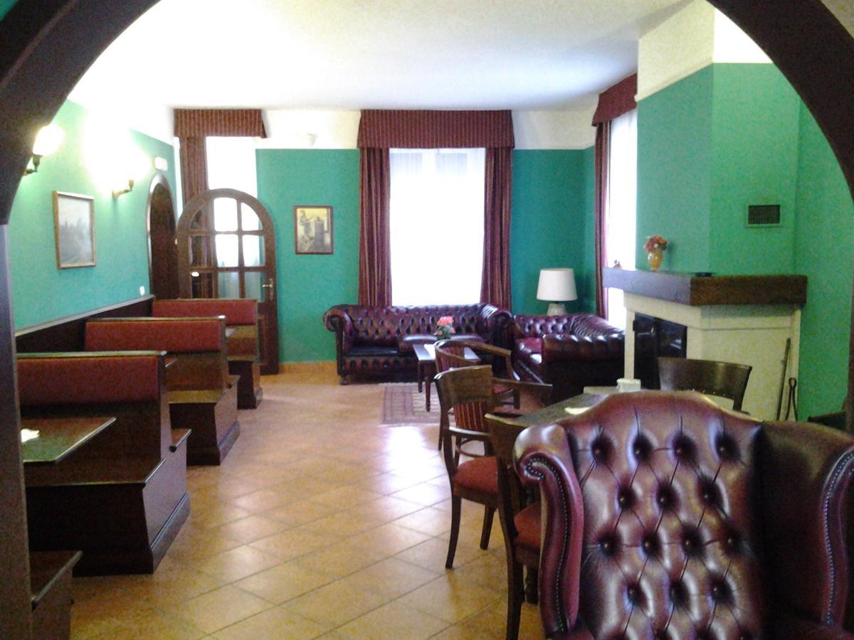 Casale Maginulfo Hotel Roccamandolfi Ngoại thất bức ảnh